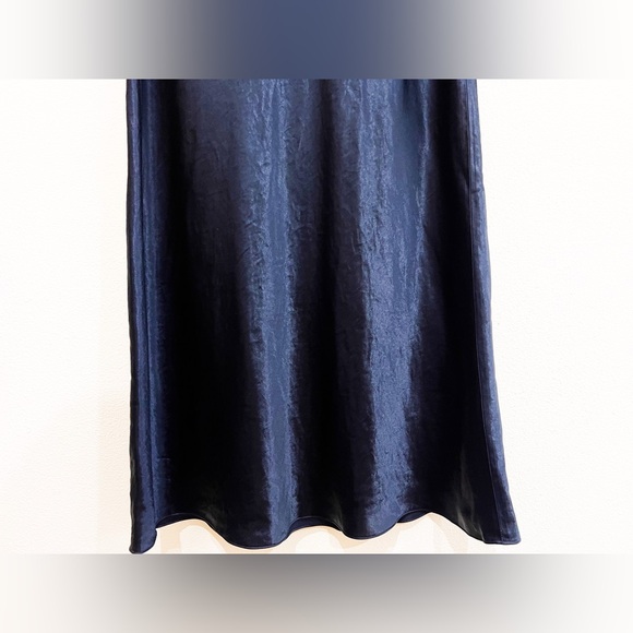 Vince Navy Satin Slip Skirt size small - Picture 6 of 6